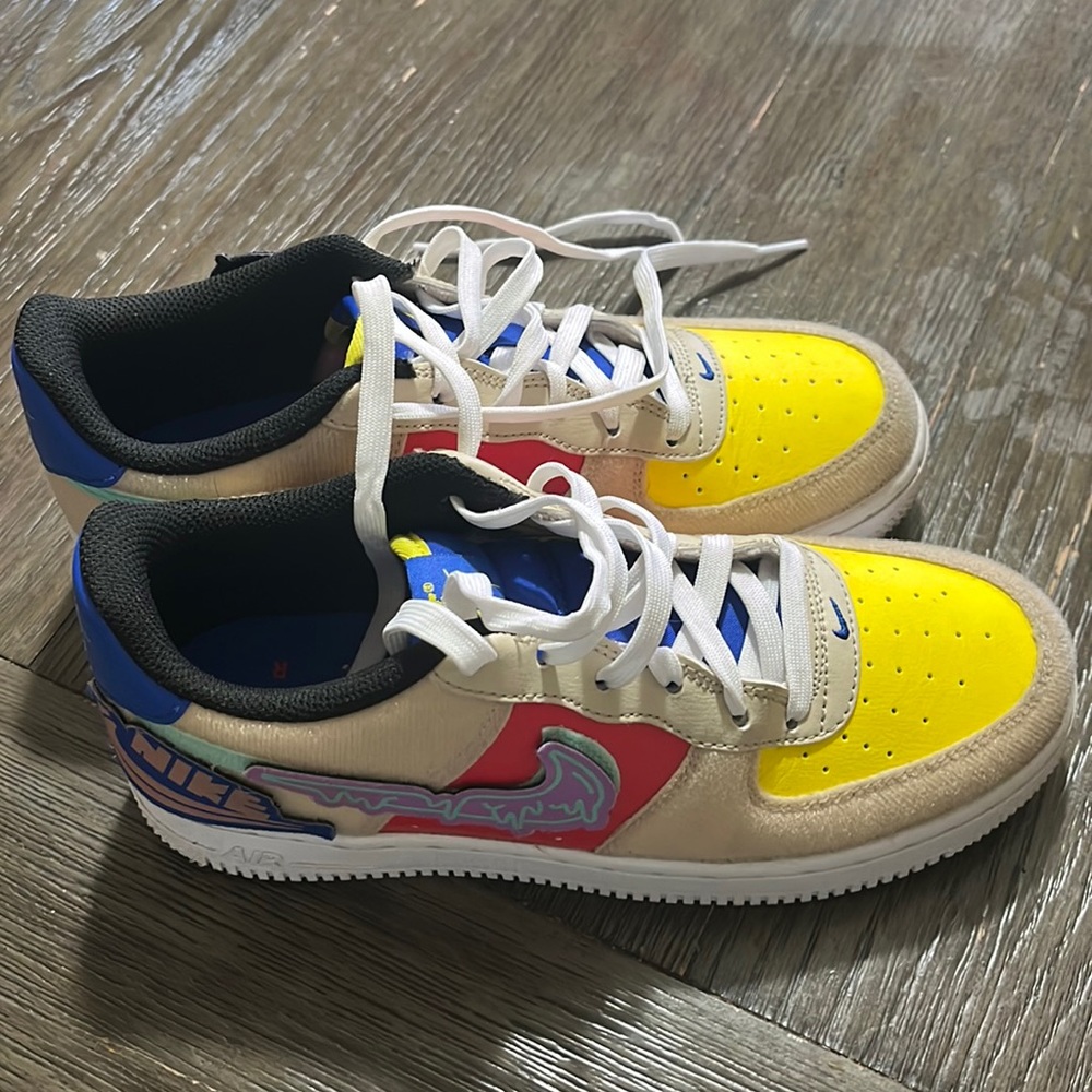 Nike sneakers worn once!!!